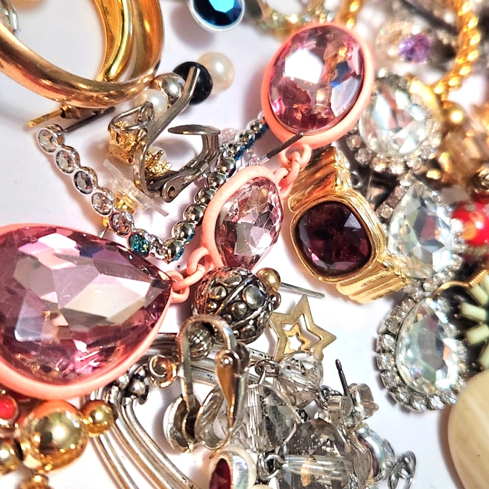 single earring Lot 1.5 pound